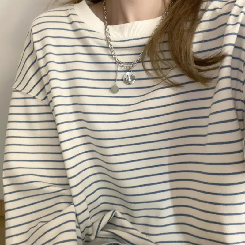 Round Neck StripeThin Sweater