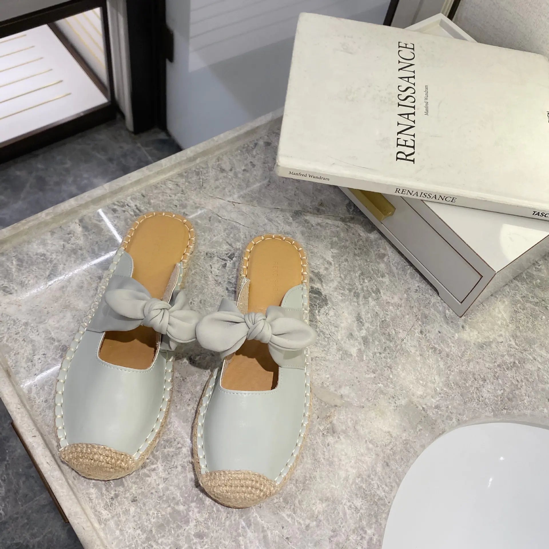 Women's Flat Bottom Fisherman Slippers