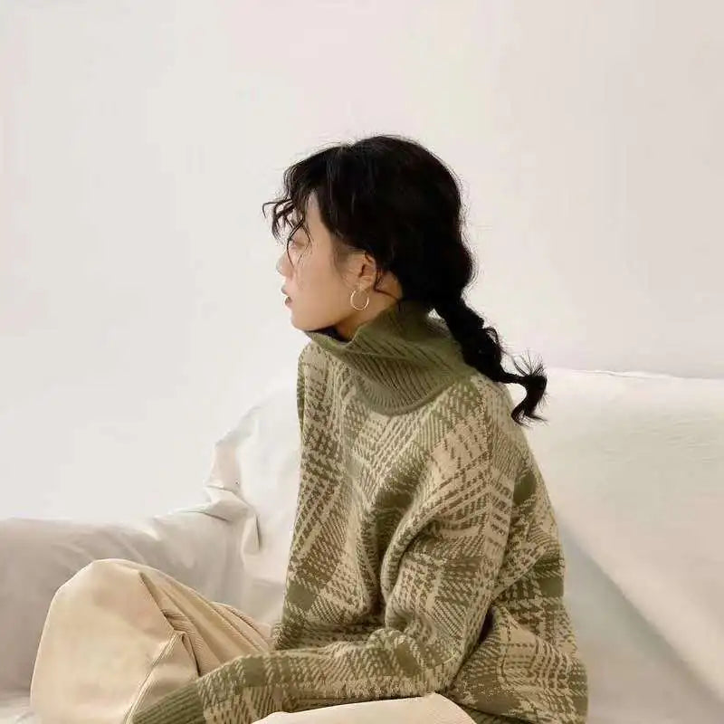 Vintage Style Knitted Turtleneck for Women