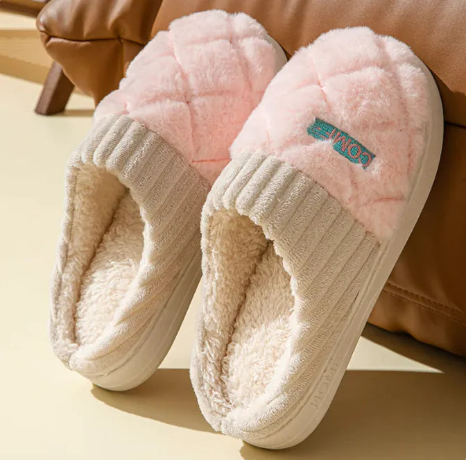 Unisex Honeycomb Slippers